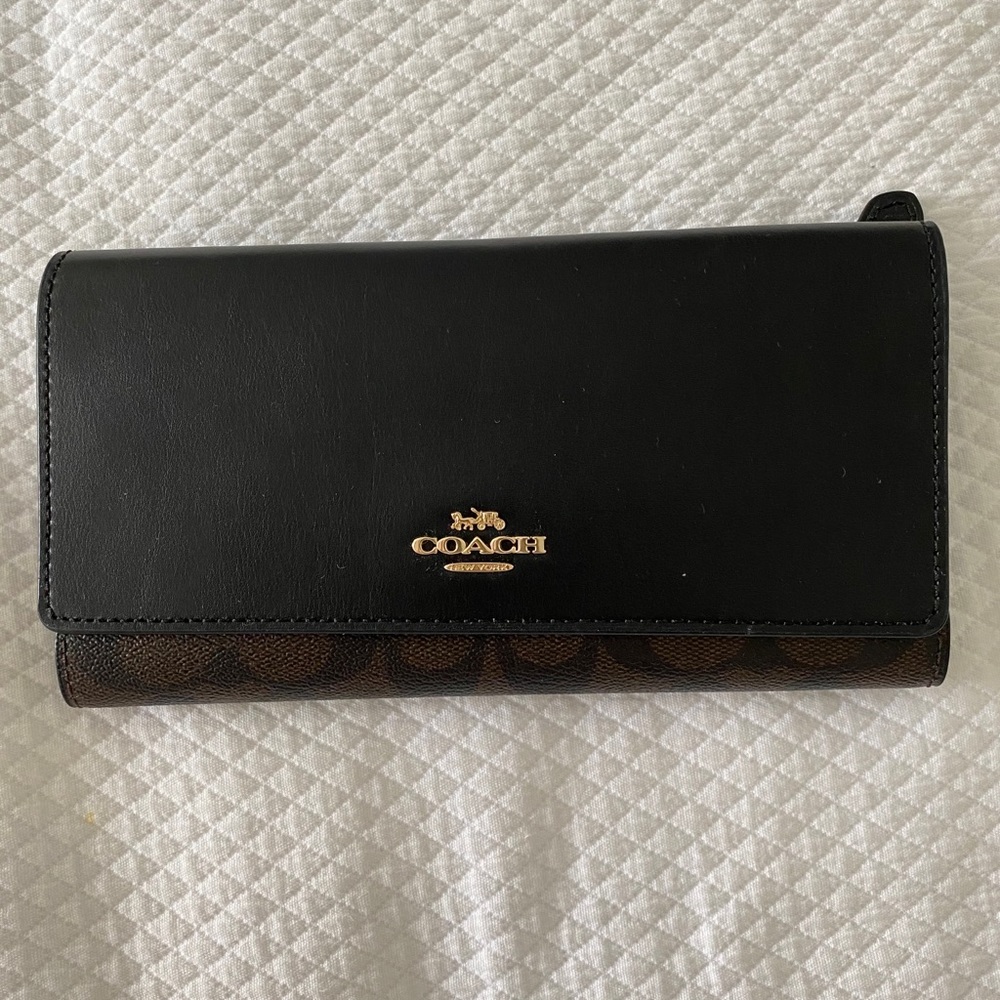 Coach wallet